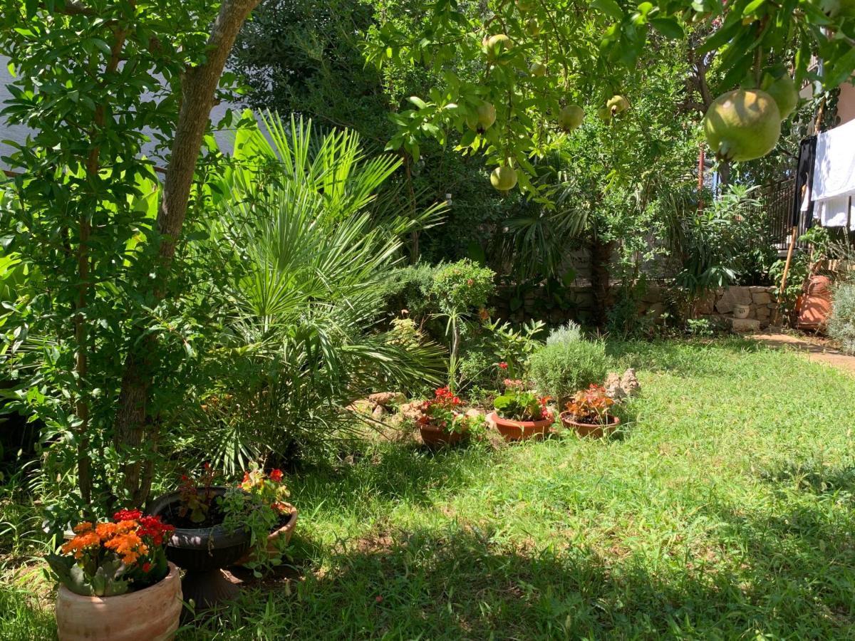 Villa Nera Vodice Exteriör bild