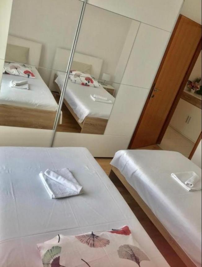 Villa Nera Vodice Exteriör bild
